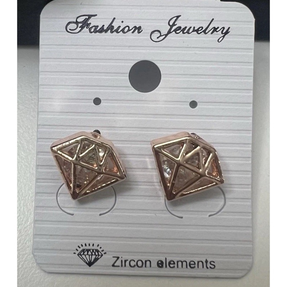 Diamond Shaped Unisex Stainless Steel Cubic Zircon Element Stud Earrings